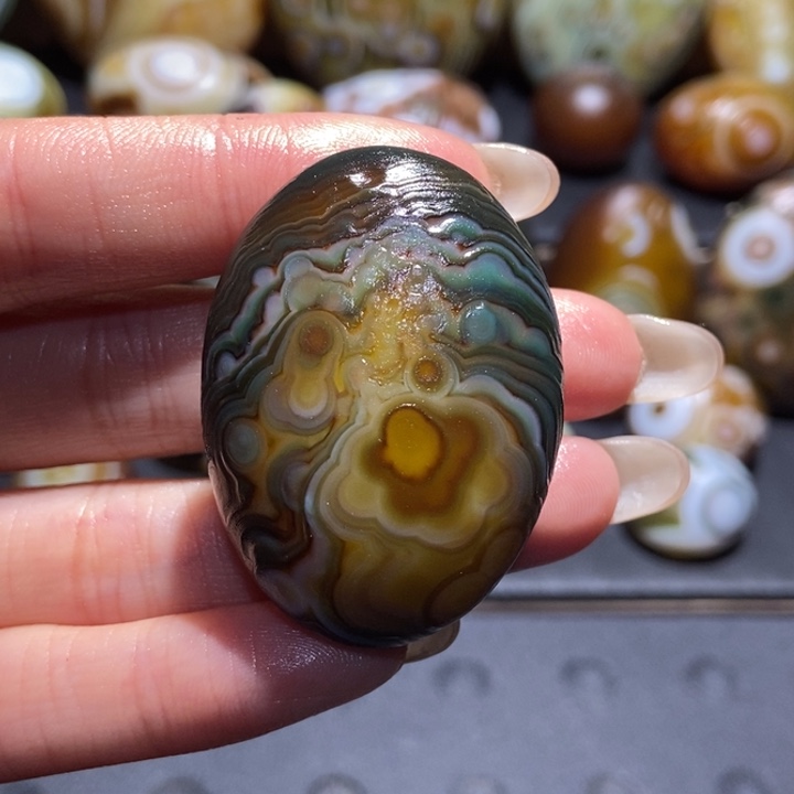 【闪购商品】未镶嵌玛瑙/玉髓珠宝奇石w