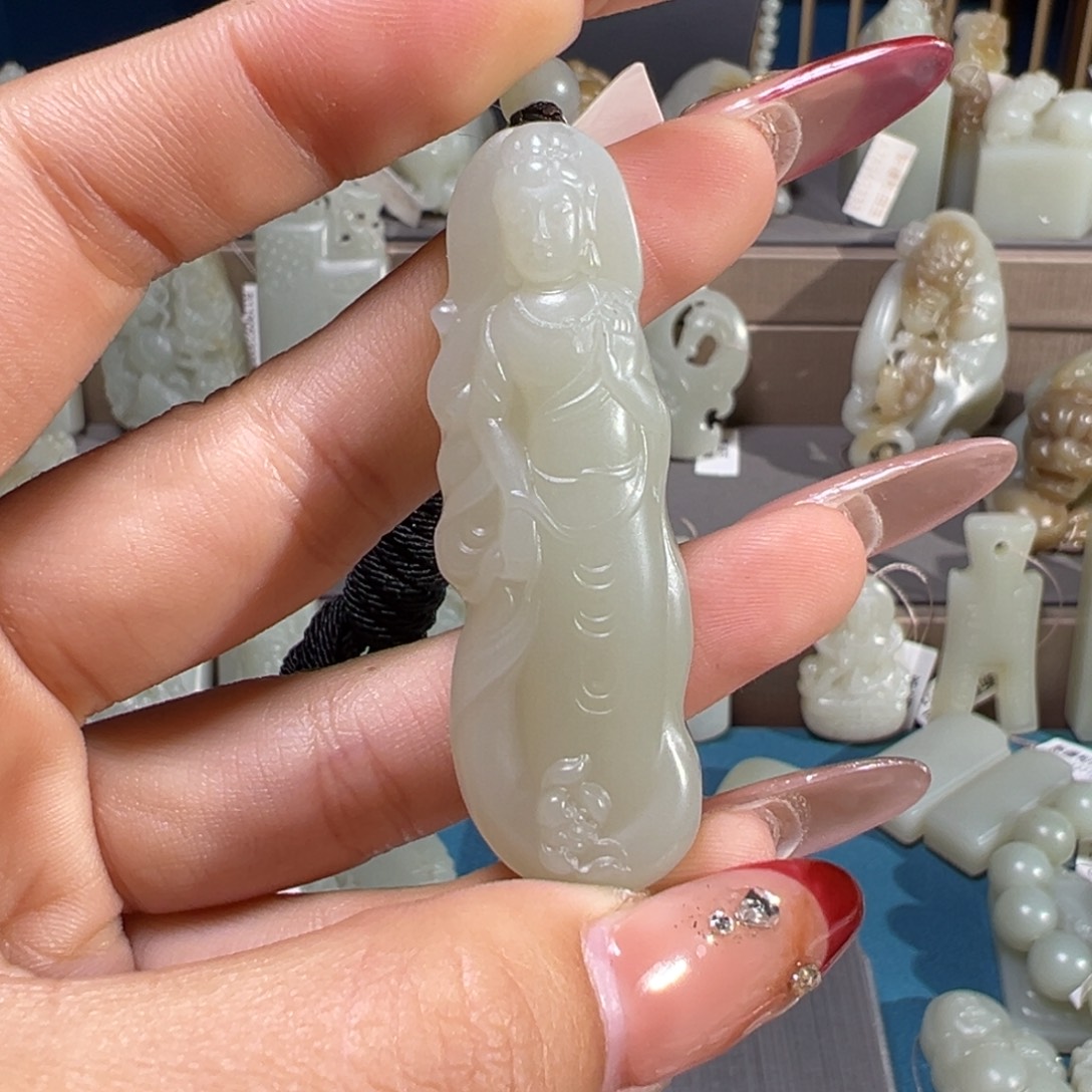 和田玉（糖玉）未镶嵌颈饰