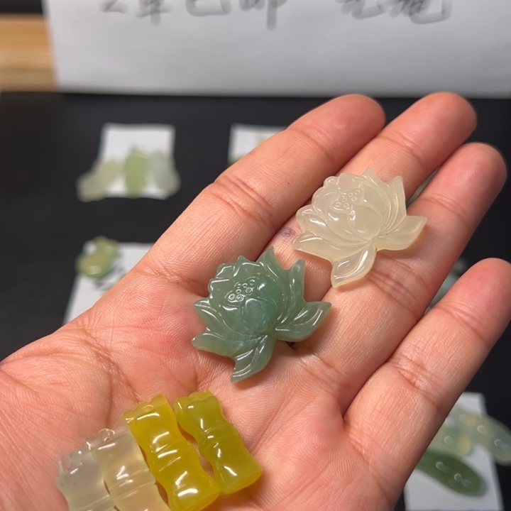 心***洁岫玉未镶嵌吊坠(不含链)