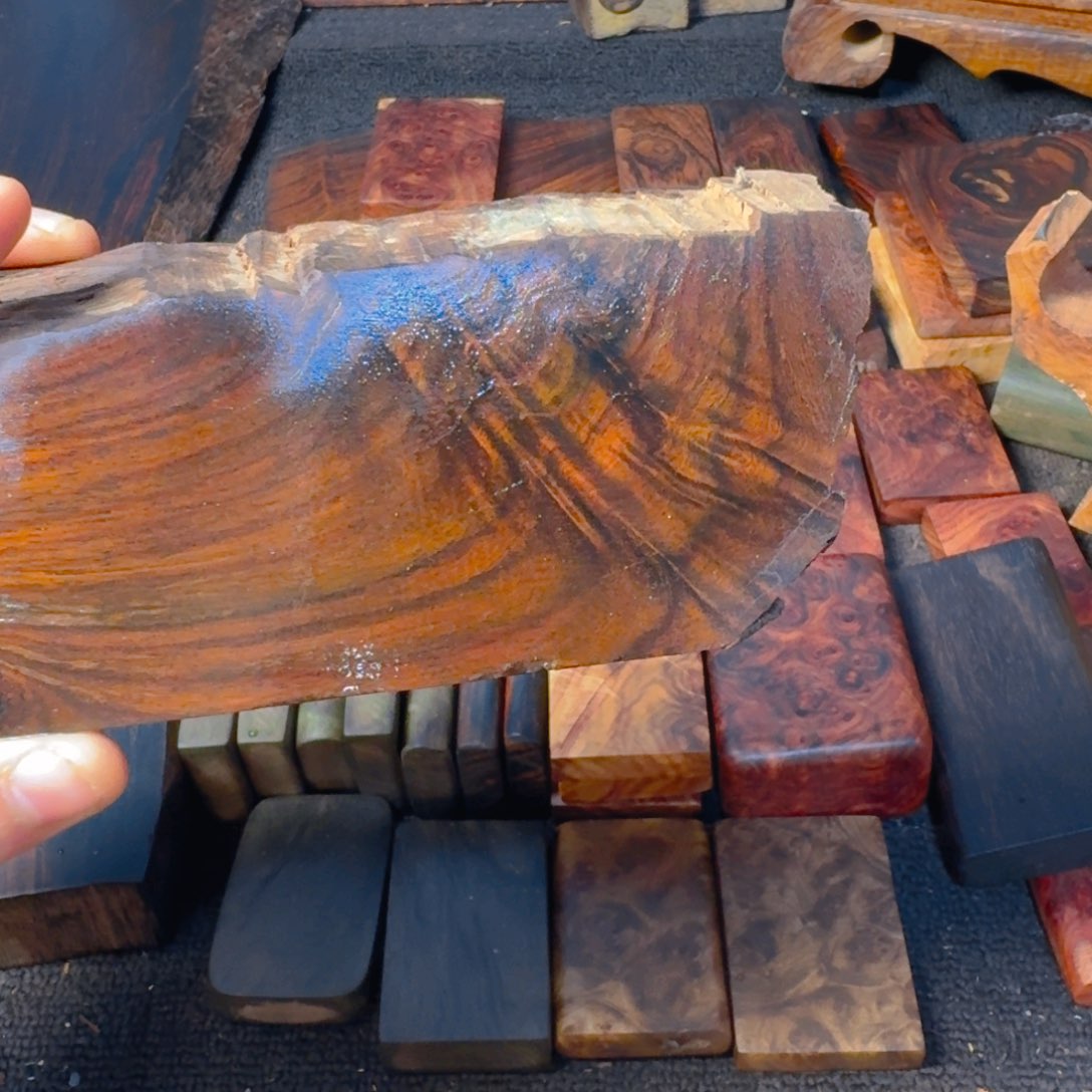 贡木L****R老挝大红酸枝