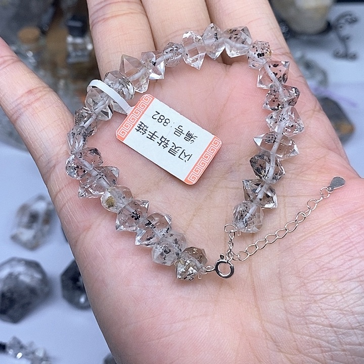 水晶手链未镶嵌闪灵钻手链