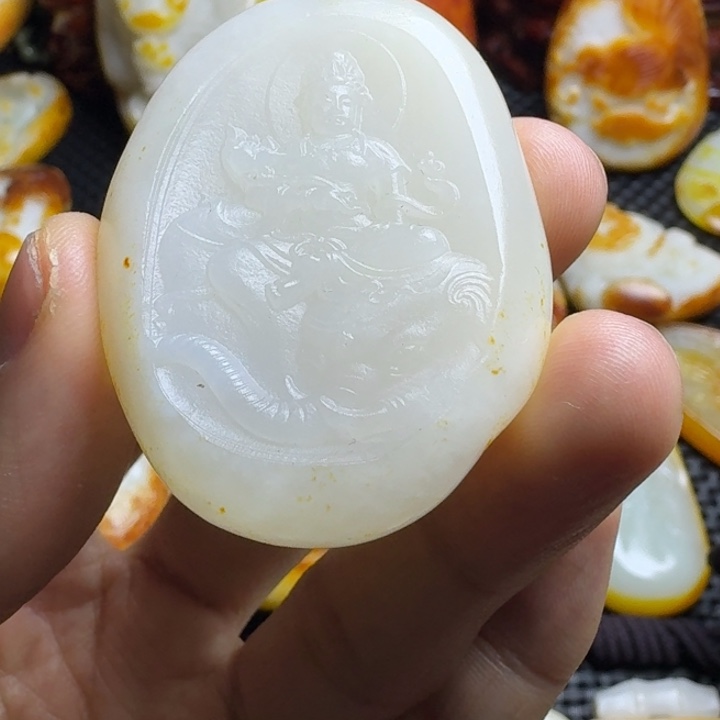 和田玉颈饰未镶嵌