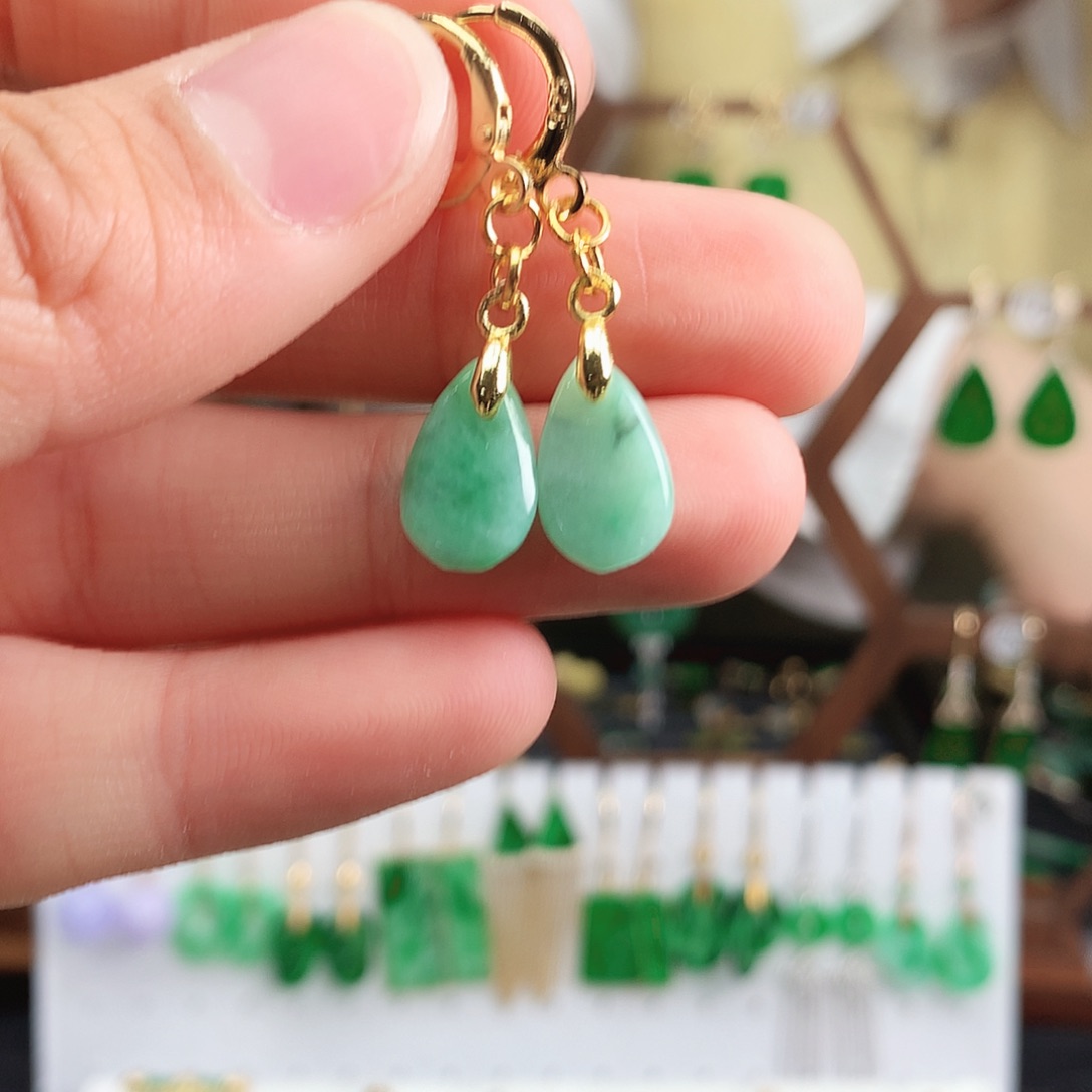 翡翠耳饰未镶嵌耳饰