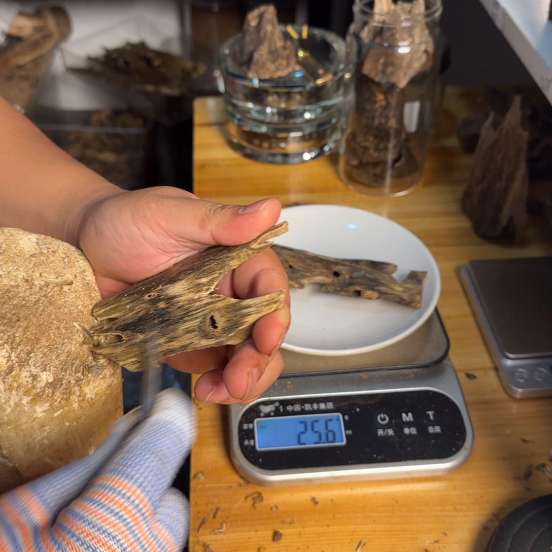 沉香碎屑沉香奇楠沉香25克