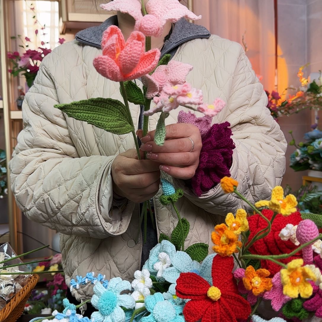 手工钩织设计花束