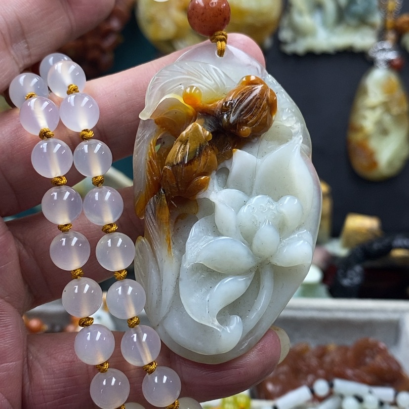 【闪购商品】蛇纹石玉吊坠未镶嵌