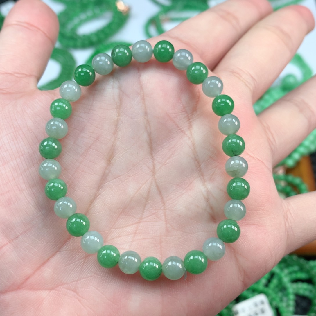 翡翠手链未镶嵌翡翠