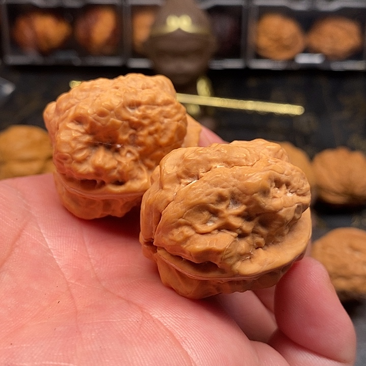 文玩核桃吊坠至尊妖蝉