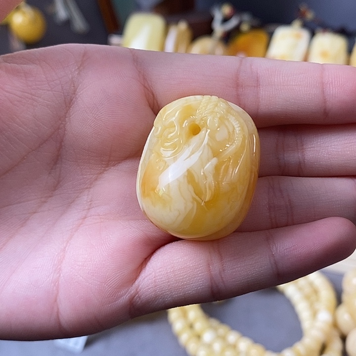 琥珀未镶嵌裸石钱袋子