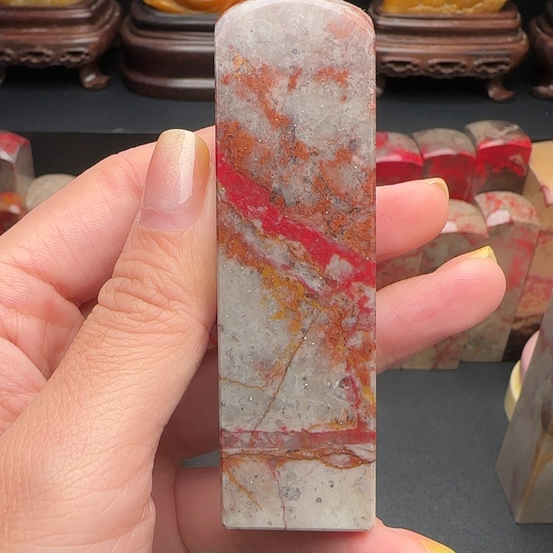 昌化石昌化鸡血石