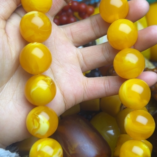 琥珀未镶嵌手链蜜蜡