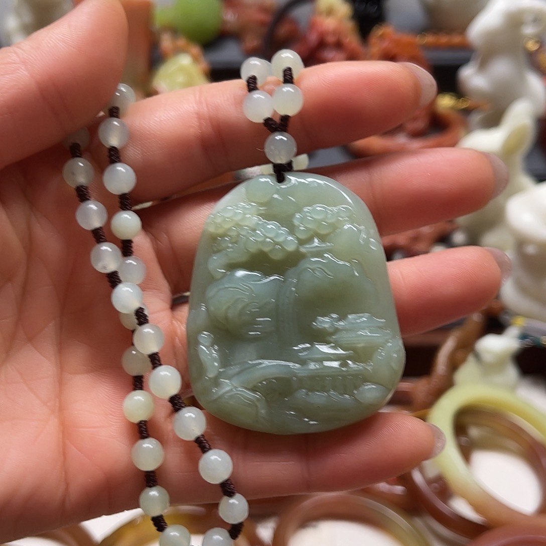 蛇纹石玉项链未镶嵌