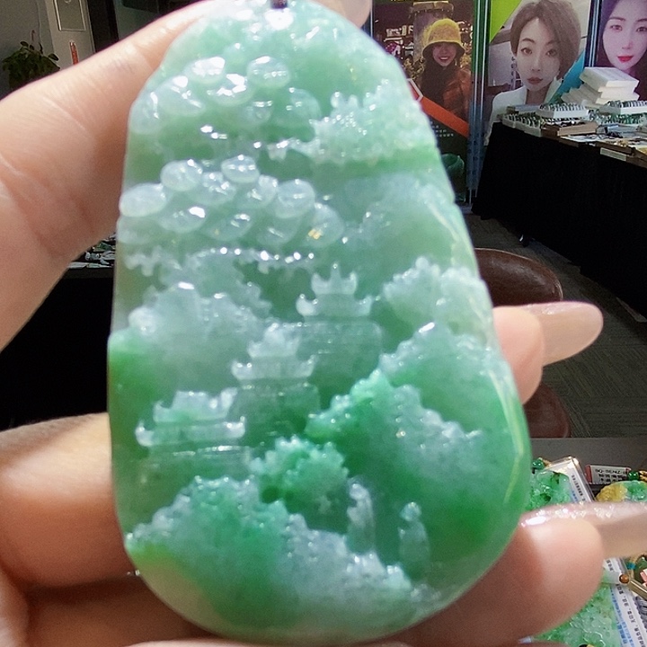 颈饰未镶嵌翡翠翡翠