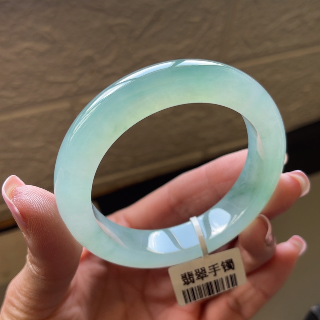 翡翠手镯未镶嵌54.3圈三天鉴赏期