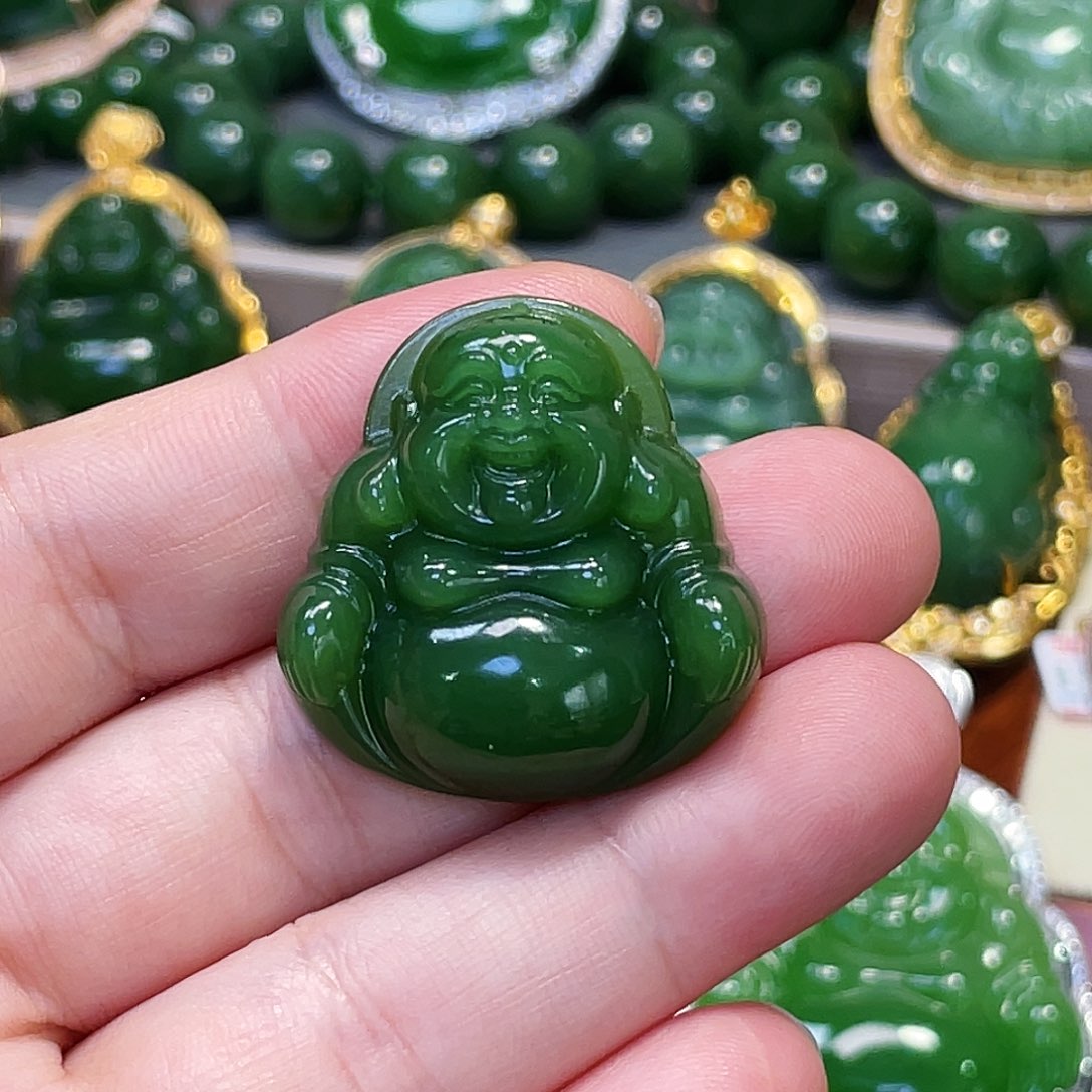 和田玉（碧玉）颈饰未镶嵌辣绿佛公佛公31mm