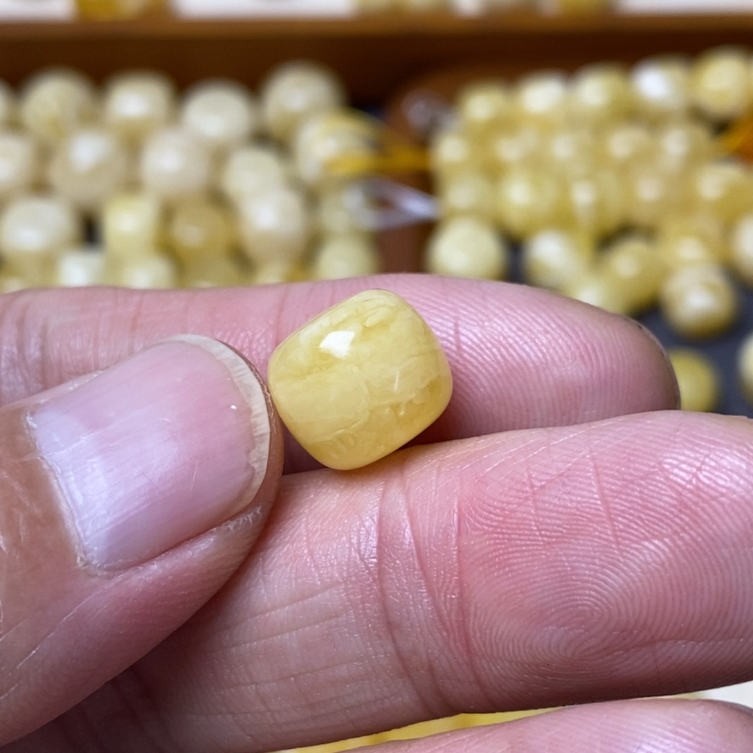 未镶嵌蜜蜡琥珀画?