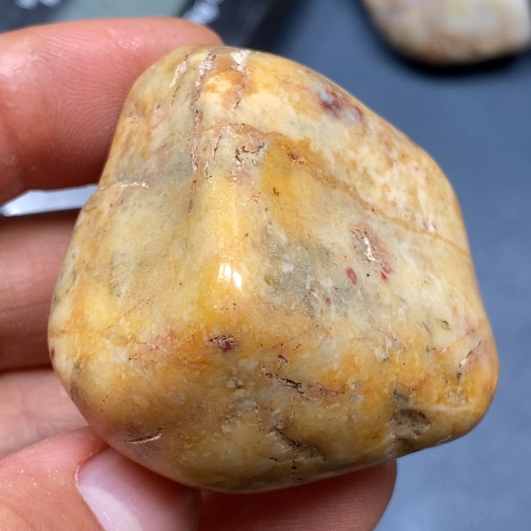 和田玉未镶嵌车挂