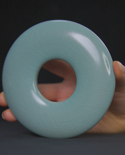 中土窑精选汝官窑和氏璧纯手作直径11公分左右（杯垫，盖置，壶承等）