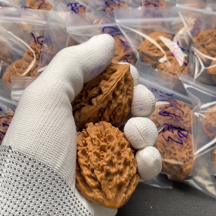 文玩核桃把件?*招财鼠