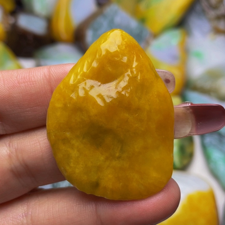 翡翠未镶嵌挂件翡翠