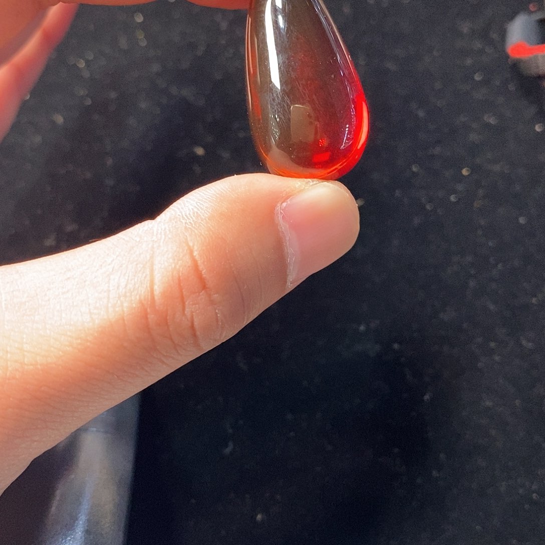 琥珀裸石未镶嵌时****语