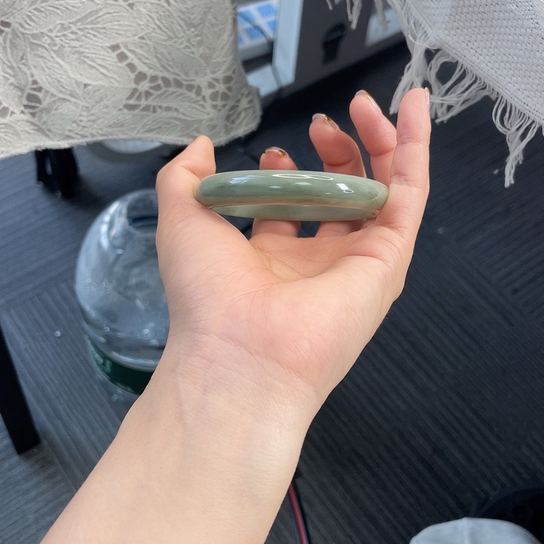 石英质玉未镶嵌手镯349