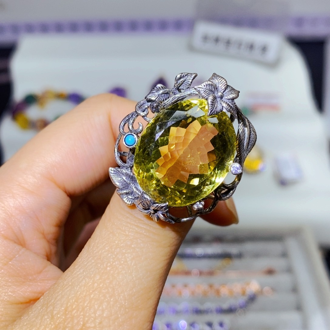 银S925镶嵌戒指绿水晶