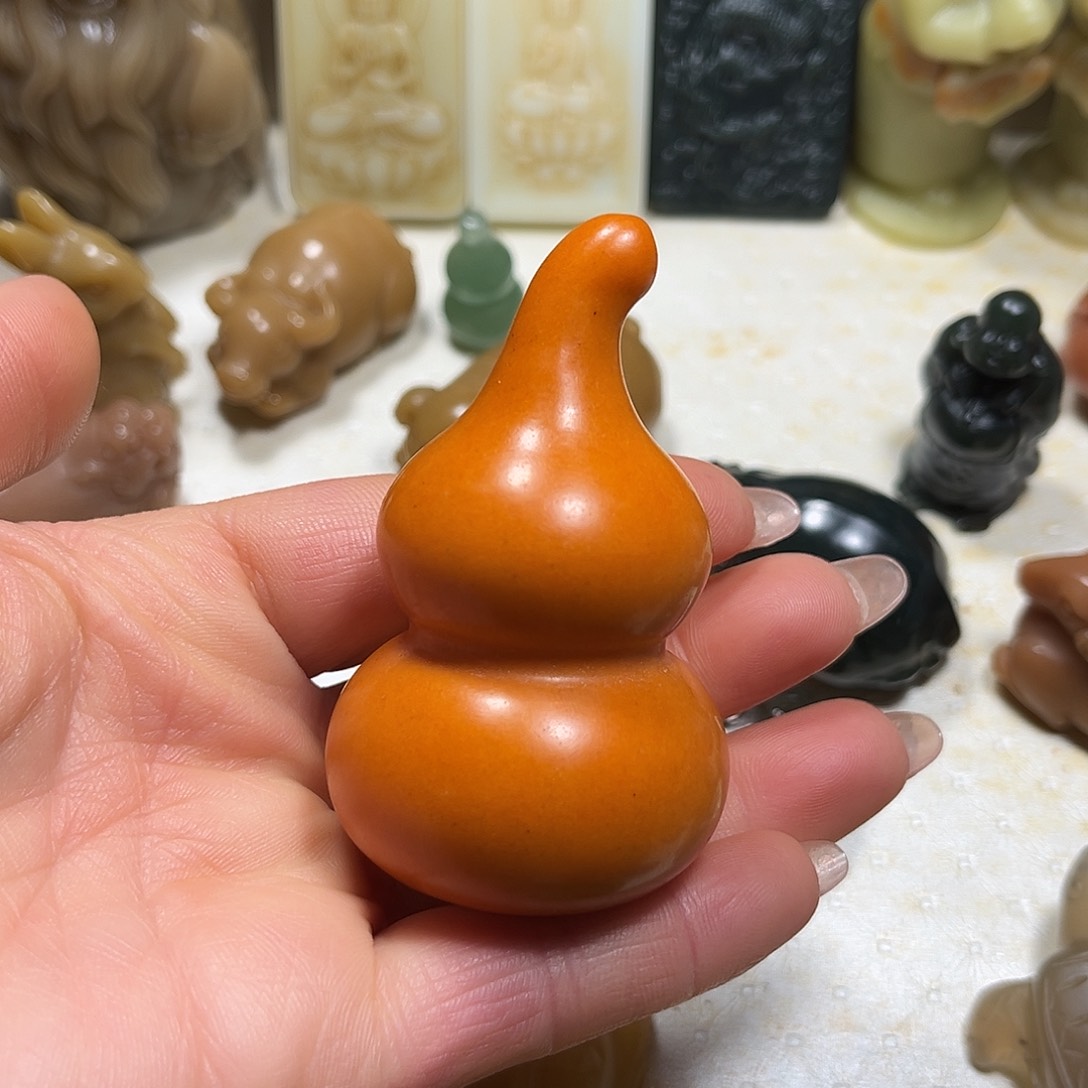 白玉菩提吊坠白玉菩提吊坠