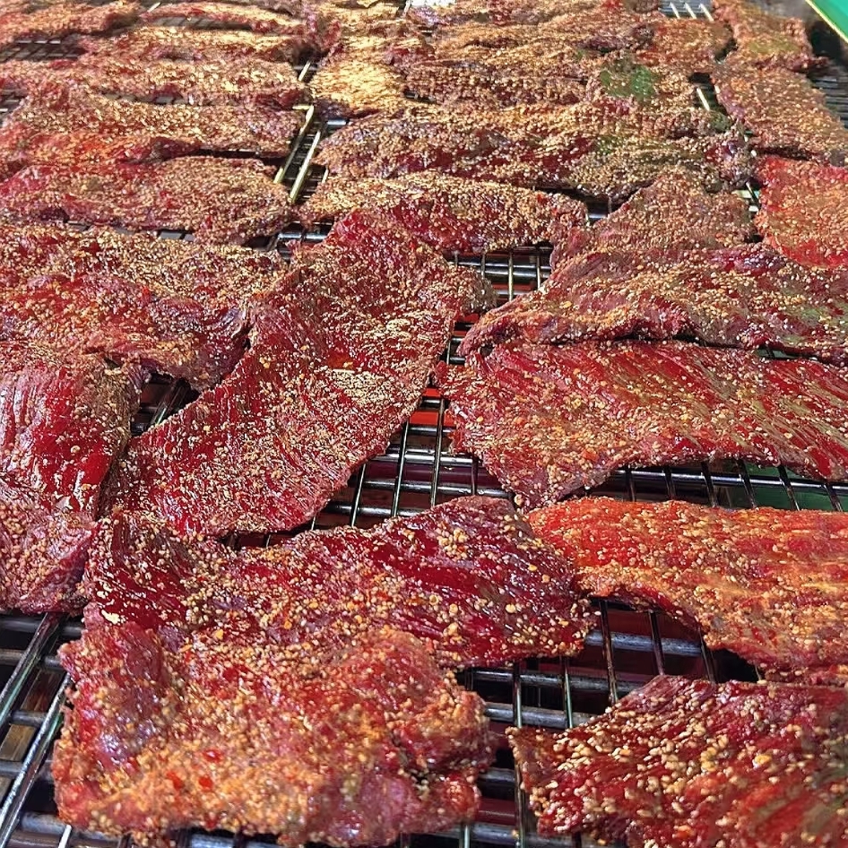 定制【整片大块】火烧干巴云南小锤干巴德宏碳烤手撕傣味牛肉干