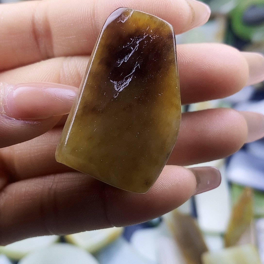 和田玉未镶嵌车挂