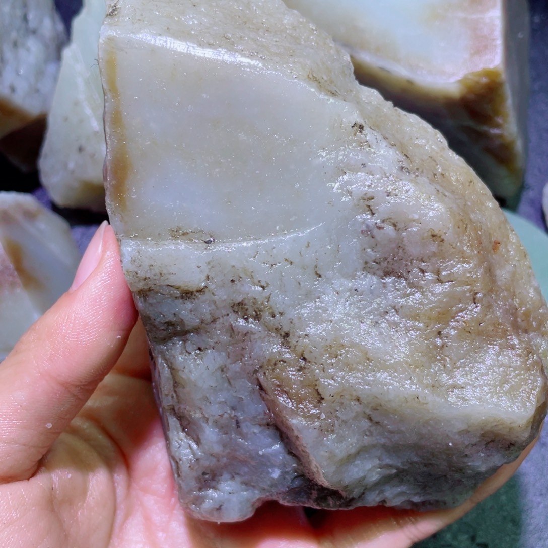 和田玉未镶嵌珠宝半成品