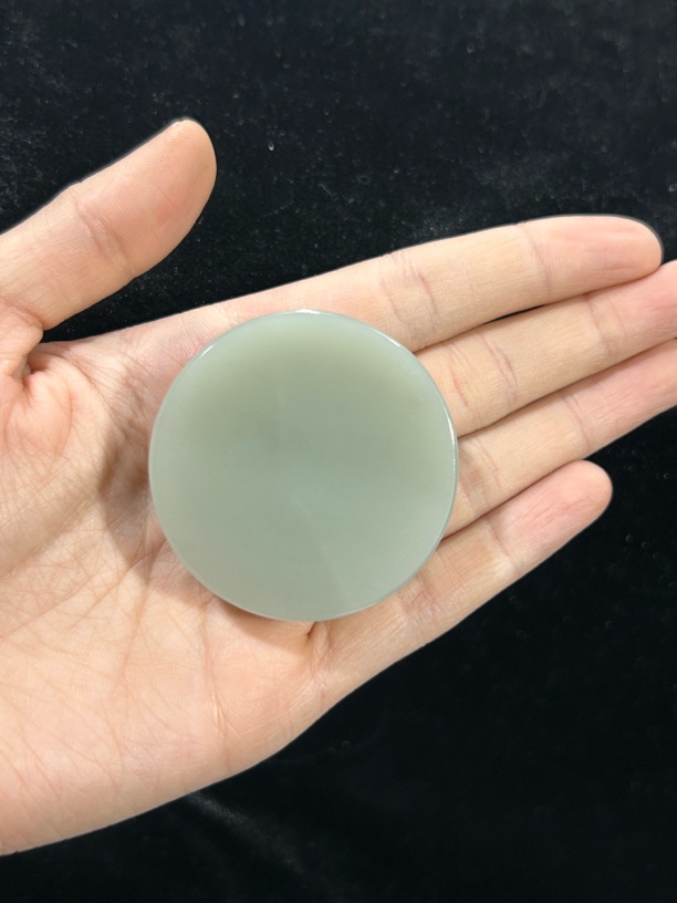 新疆和田玉近矿镯心