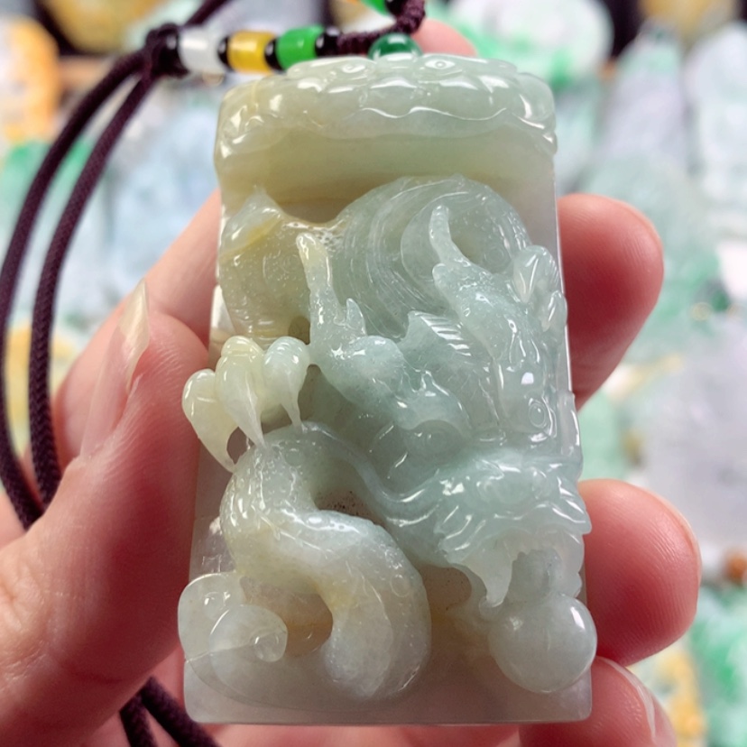 【闪购商品】翡翠吊坠(不含链)未镶嵌