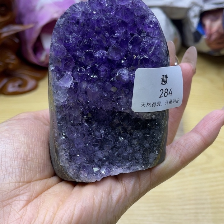 未镶嵌水晶大型摆件（非配饰）