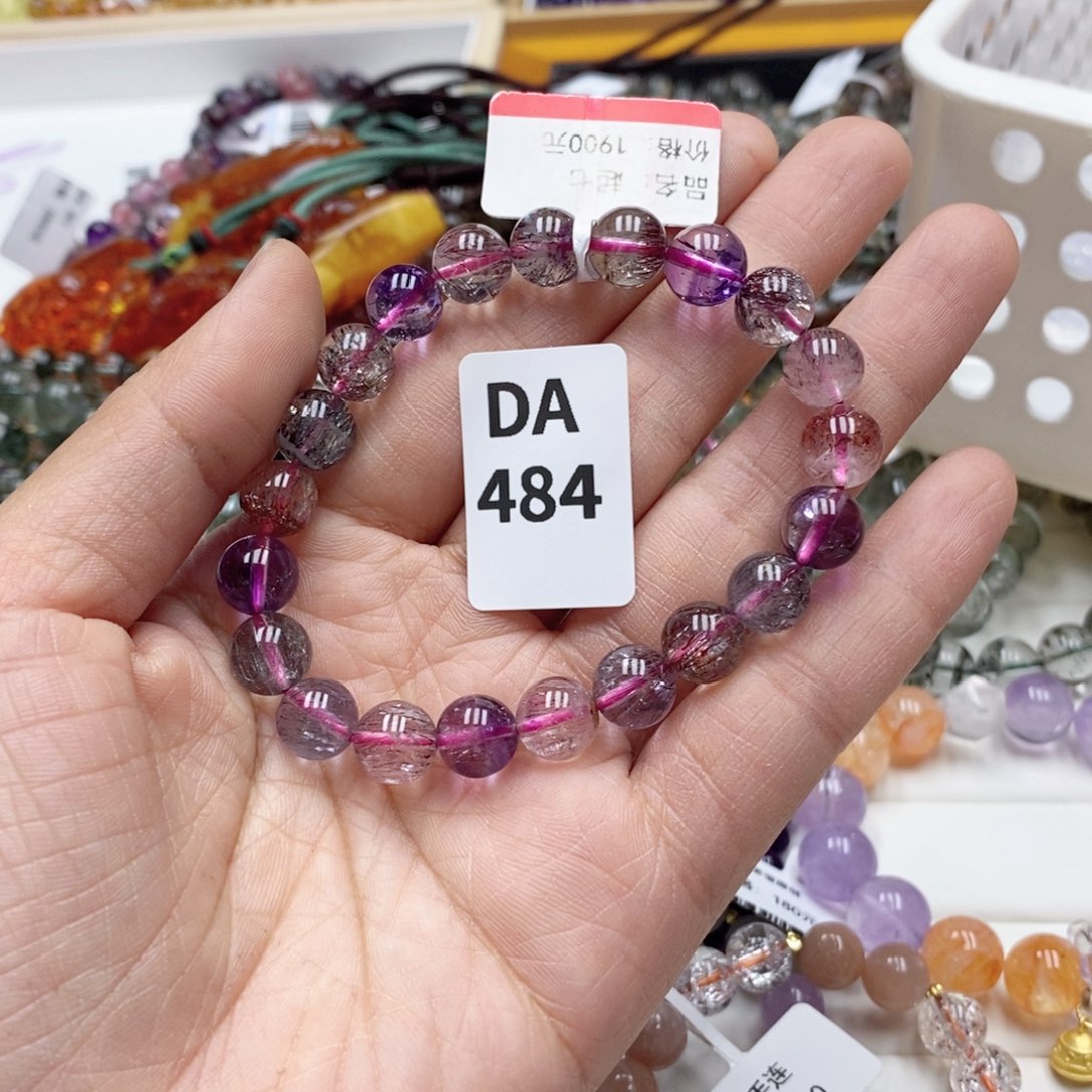 水晶多样性发一未镶嵌葡****?