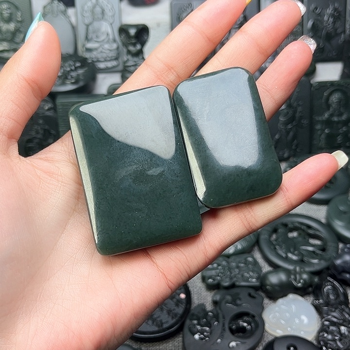 和田玉（青玉）颈饰未镶嵌豆**姐