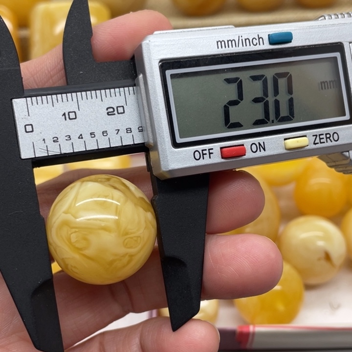 琥珀裸石未镶嵌蜜蜡