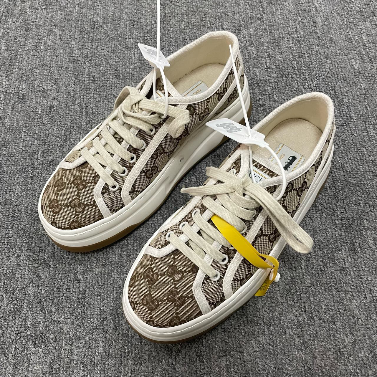 99新 GUCCI/古驰 GUCCI/古驰 低帮系带时尚板鞋  38.5码/5817