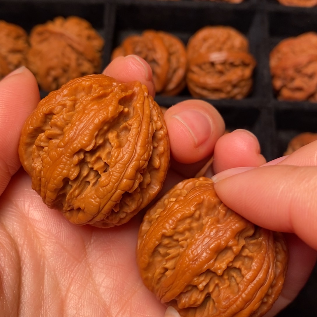 文玩核桃把件秦岭核桃