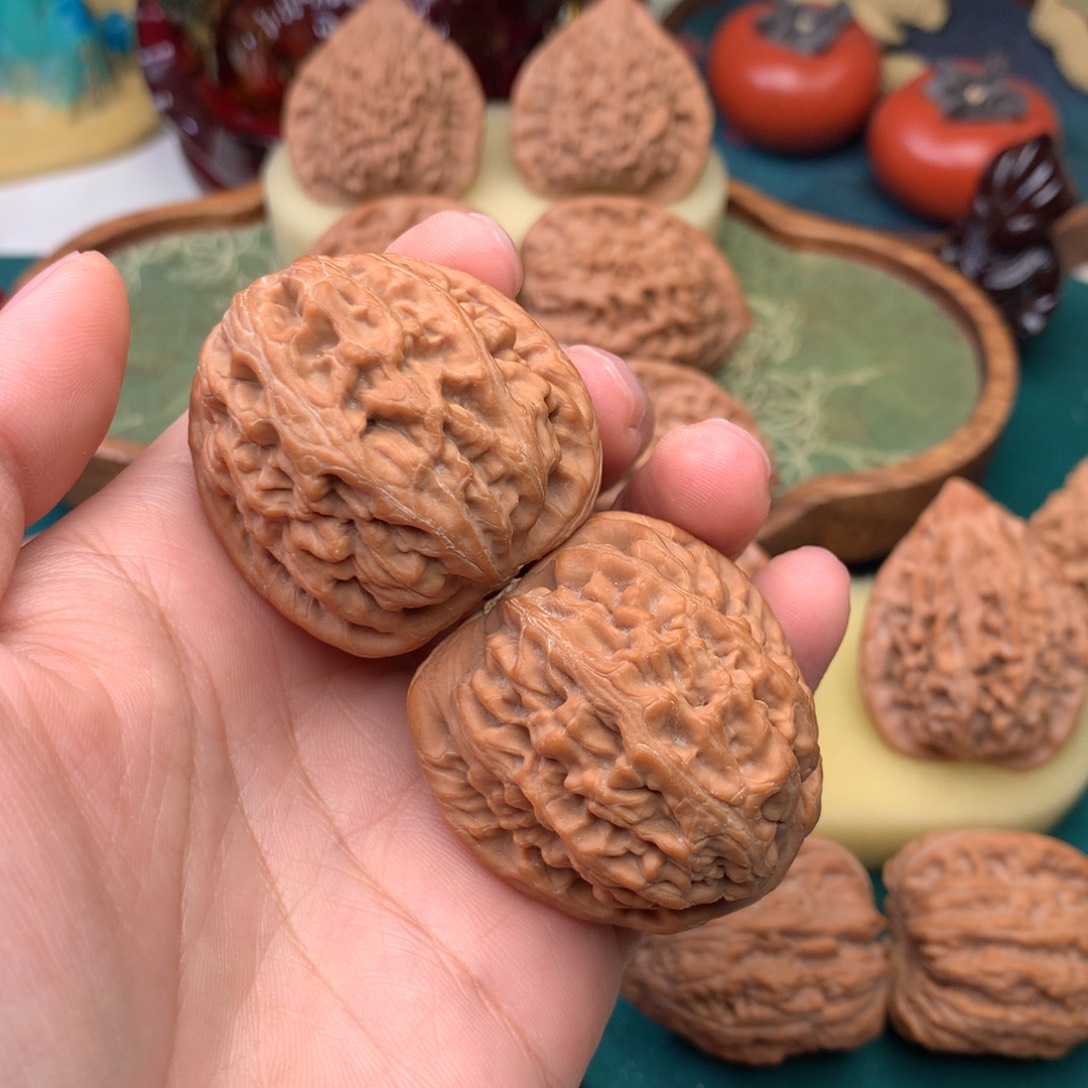 已***置文玩核桃把件红锦鲤40