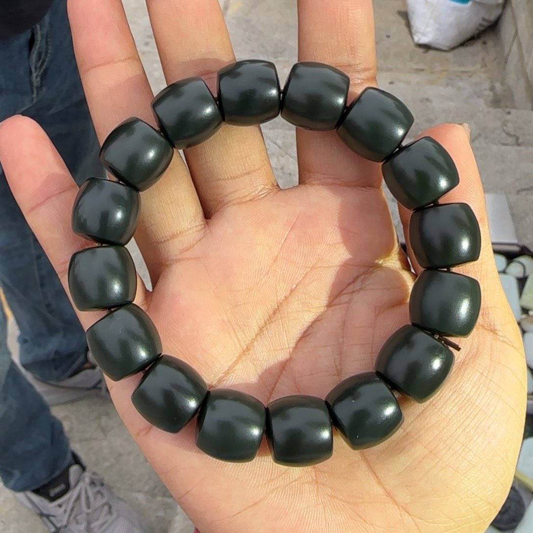 颈饰未镶嵌和田玉卡14