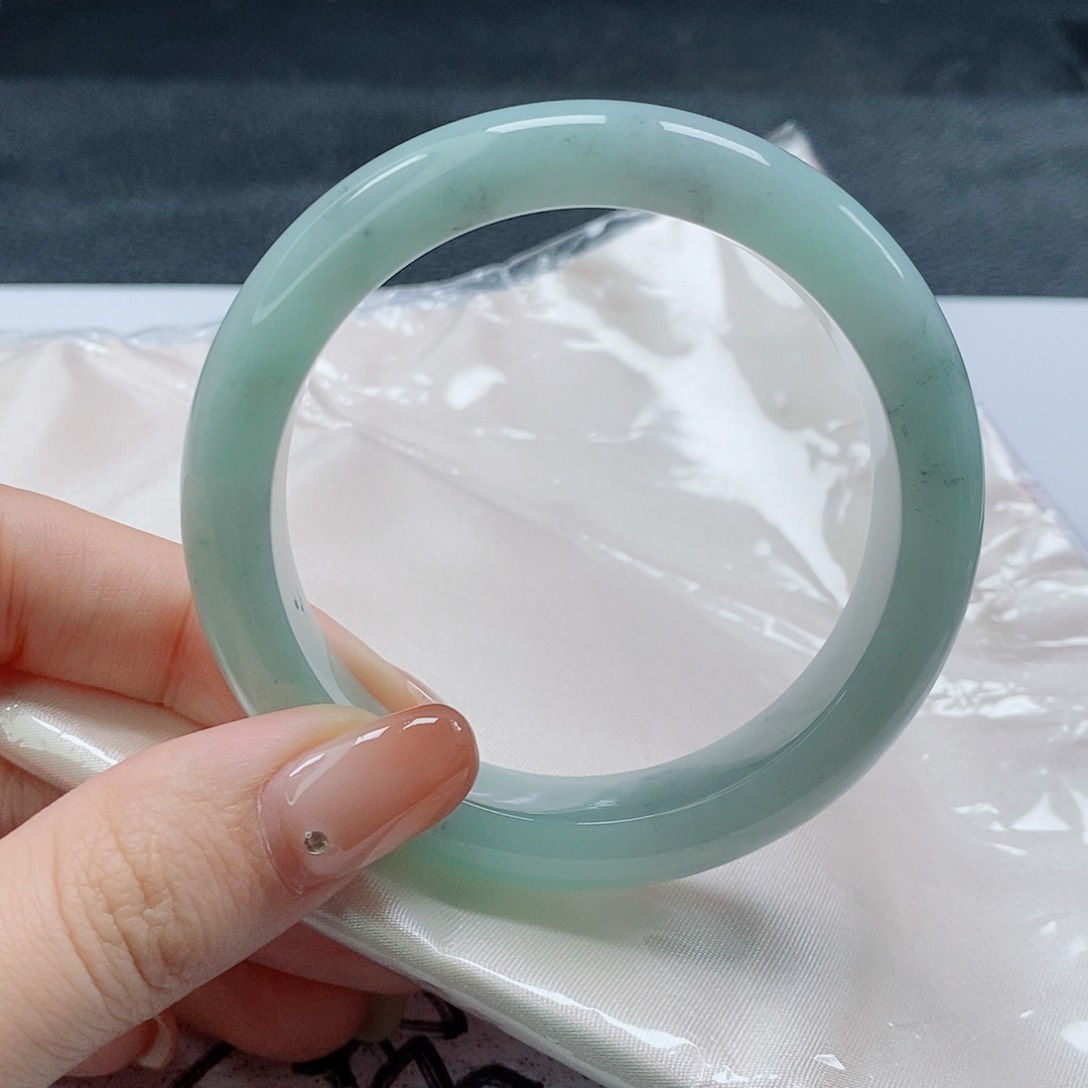 【闪购商品】未镶嵌手镯翡翠486号