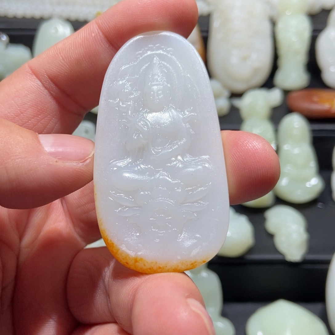 和田玉未镶嵌颈饰