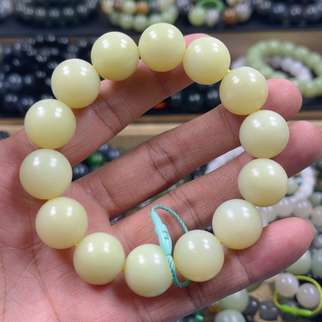 和田玉手串未镶嵌