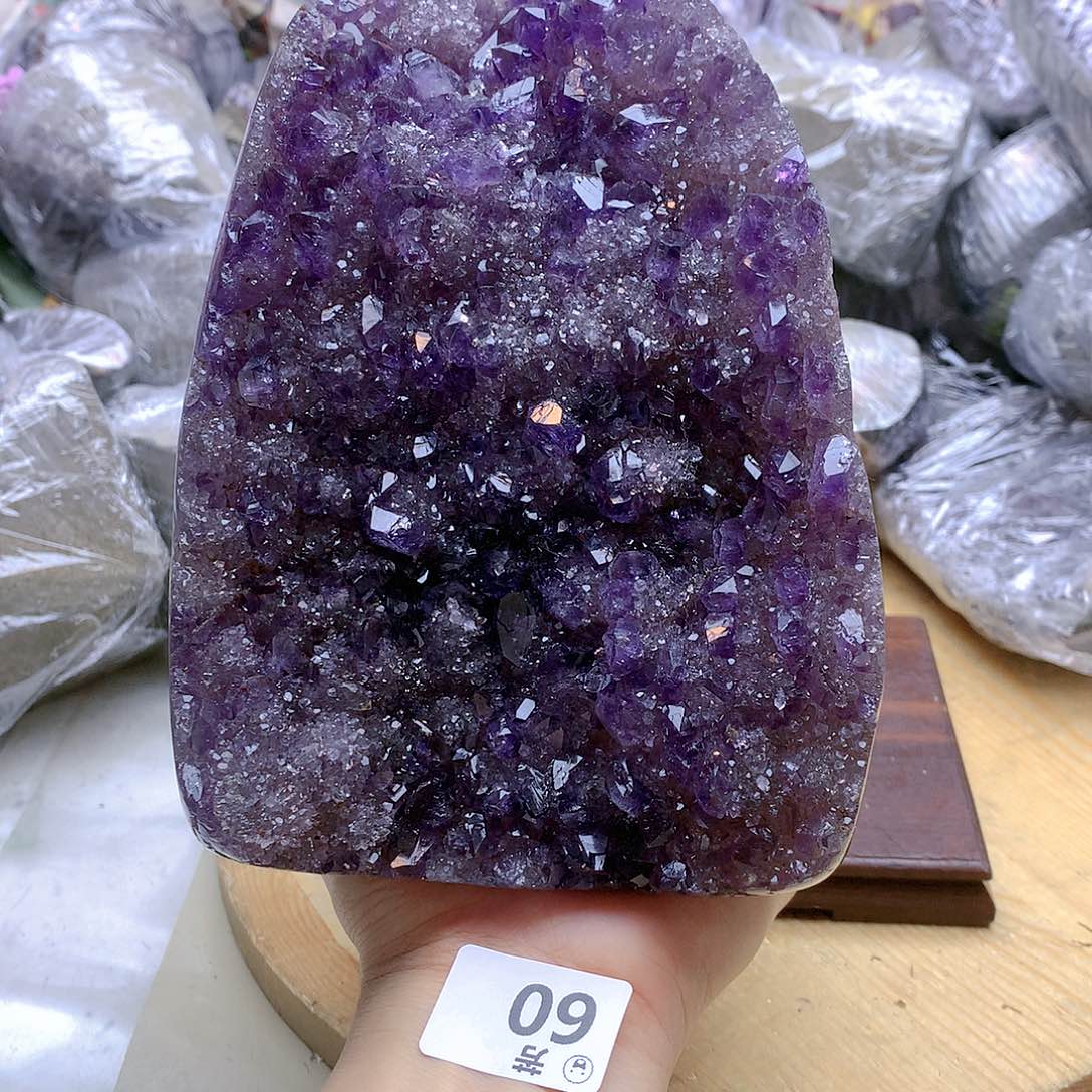 紫晶大型摆件（非配饰）未镶嵌