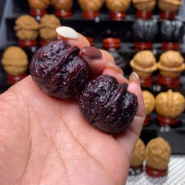 文玩核桃把件地闷小霸王…………103号