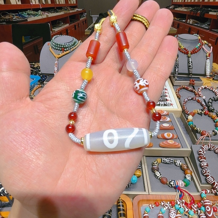 未镶嵌玛瑙/玉髓珠宝奇石