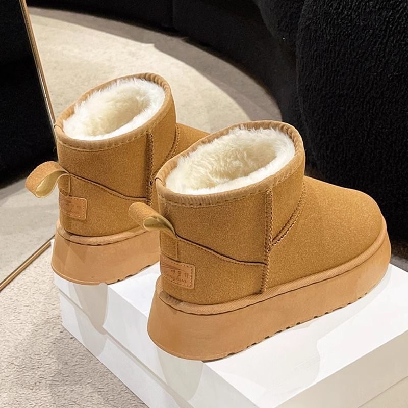新款冬季雪地靴女款韩版保暖加厚靴子女士雪地棉女学生百搭雪地靴