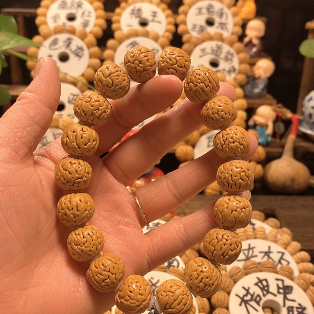 【闪购商品】阿*桃核盘锦肌肉手串