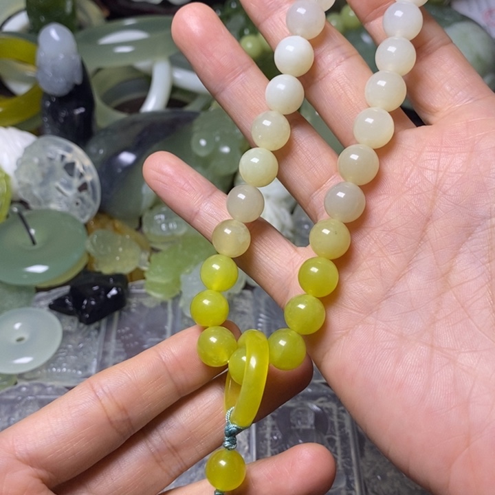 岫玉天然岫玉手持未镶嵌